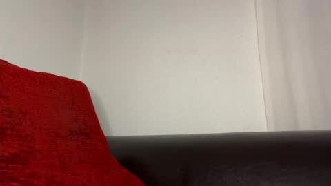 Snapshot of sexfriendch chatting on March 7, 5:29 am Lucenzo  online show from March 7, 5:29 am