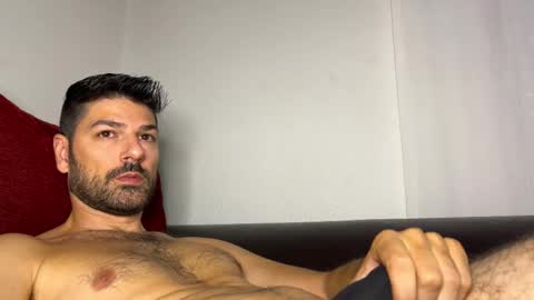 Snapshot of sexfriendch chatting on September 10, 7:52 am Lucenzo  online show from September 10, 7:52 am