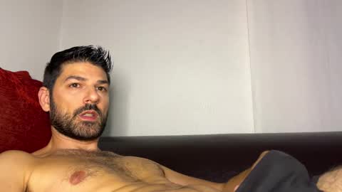 Snapshot of sexfriendch chatting on October 6, 3:59 am Lucenzo  online show from October 6, 3:59 am