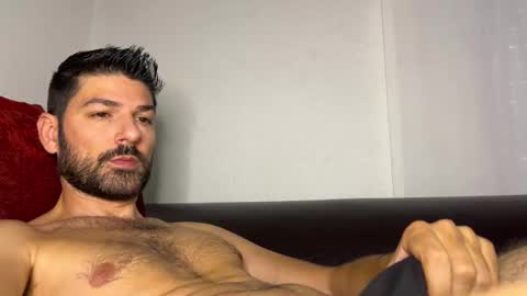 Snapshot of sexfriendch chatting on October 21, 8:26 am Lucenzo  online show from October 21, 8:26 am