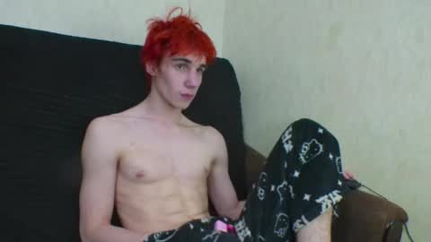 Snapshot of sexi_grunger chatting on May 20, 6:14 pm Big Cock online show from May 20, 6:14 pm