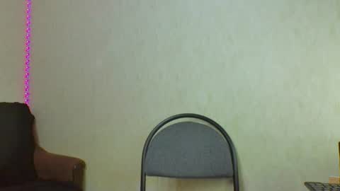 Snapshot of sexi_grunger chatting on June 15, 6:54 pm Big Cock online show from June 15, 6:54 pm