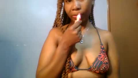 Maggie online show from February 3, 4:04 am