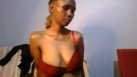 Snapshot of sexie_love chatting on February 28, 5:04 pm Nancy online show from February 28, 5:04 pm