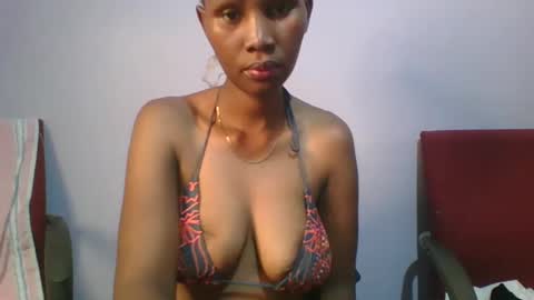 Snapshot of sexie_love chatting on March 1, 12:50 am Nancy online show from March 1, 12:50 am