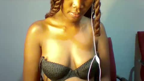 Snapshot of sexie_love chatting on September 21, 8:10 pm Nancy online show from September 21, 8:10 pm