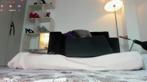 Rosa  online show from October 17, 1:25 pm