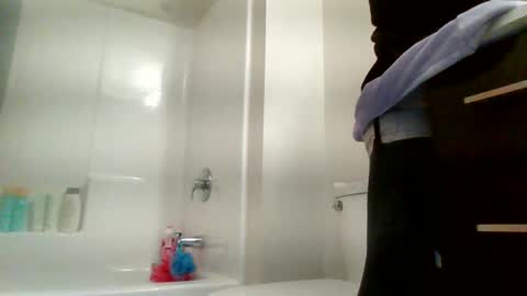 Snapshot of sexislitpuss69 chatting on February 15, 10:31 pm sexislitpuss69 online show from February 15, 10:31 pm