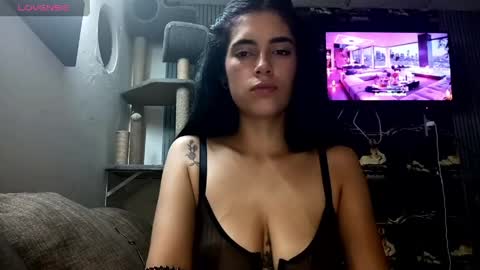 yeremi online show from April 26, 4:54 am