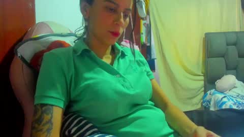 sexmilkdirty online show from May 26, 9:33 pm
