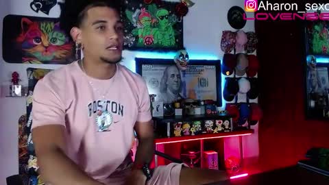 Snapshot of sexo_aharon chatting on October 17, 5:10 am Aharon ravelo online show from October 17, 5:10 am