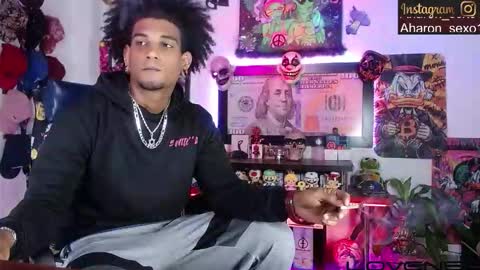 Aharon  ravelo online show from March 9, 3:43 am