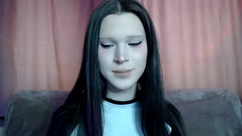 Snapshot of sexpired_princess chatting on February 27, 6:29 am Nextdoor Princess online show from February 27, 6:29 am