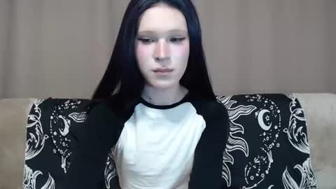 Snapshot of sexpired_princess chatting on June 14, 8:05 am Nextdoor Princess online show from June 14, 8:05 am