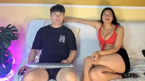 Snapshot of sexquarantine_2020 chatting on September 24, 10:35 pm KhidaMilo online show from September 24, 10:35 pm