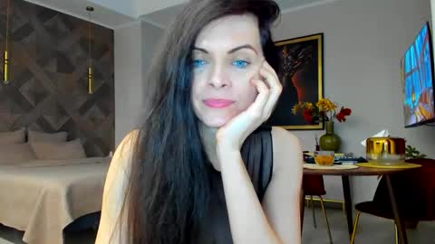 sexqueen1111 online show from December 1, 12:32 pm