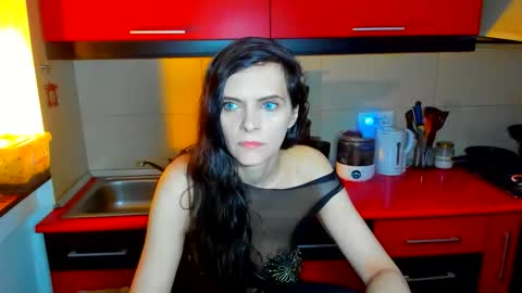 sexqueen1111 online show from March 21, 1:10 am