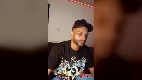 Snapshot of sexseason777 chatting on June 20, 10:29 am STIIV G online show from June 20, 10:29 am