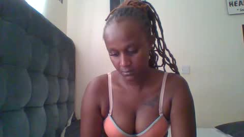 sexsysally online show from February 24, 8:01 am