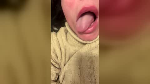 sextilyon online show from April 24, 4:20 pm