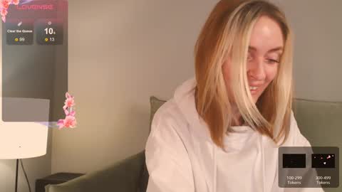 Snapshot of sexuallycorrect chatting on January 24, 5:53 pm Ray  New video in bio online show from January 24, 5:53 pm