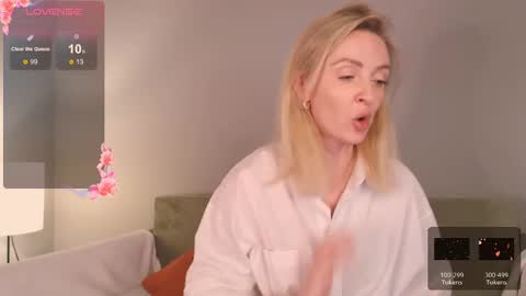 Snapshot of sexuallycorrect chatting on February 18, 4:48 pm Ray  New video in bio online show from February 18, 4:48 pm