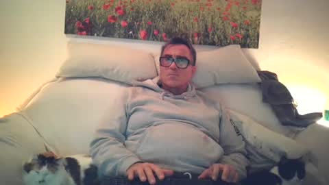 Sexurbation online show from December 24, 8:05 pm