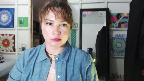 Snapshot of sexwwoman chatting on October 21, 7:36 pm CHIARA   online show from October 21, 7:36 pm