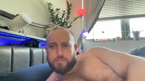 Snapshot of sexxfreak21 chatting on December 8, 3:56 pm sexxfreak21 online show from December 8, 3:56 pm