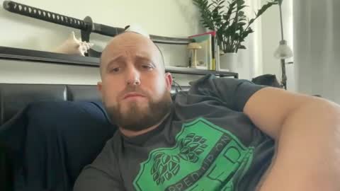 Snapshot of sexxfreak21 chatting on December 21, 6:12 pm sexxfreak21 online show from December 21, 6:12 pm