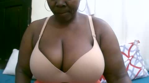 Snapshot of sexxi_ebony chatting on September 28, 1:16 pm sexxi_ebony online show from September 28, 1:16 pm