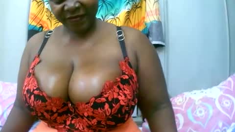 sexxi_ebony online show from December 22, 2:14 pm