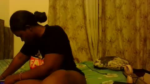 sexxy_beiby online show from March 4, 11:55 pm