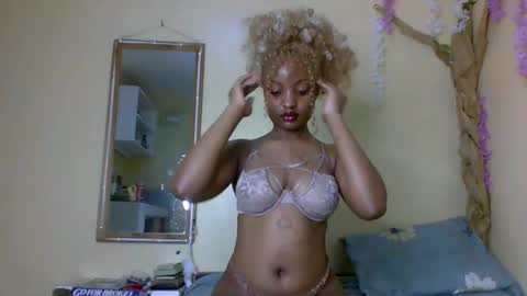 sexxy_daisyy online show from November 16, 2:39 am
