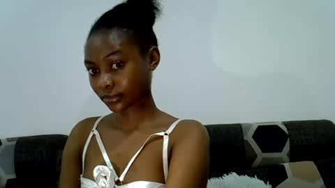 Snapshot of sexxy_divaa chatting on June 29, 9:48 am vicky online show from June 29, 9:48 am