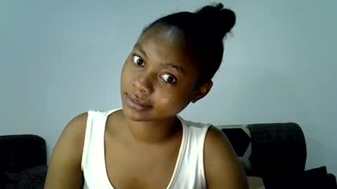 Snapshot of sexxy_divaa chatting on July 26, 4:47 pm vicky online show from July 26, 4:47 pm