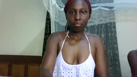 Snapshot of sexxy_melmine chatting on April 29, 8:29 am Dolly online show from April 29, 8:29 am