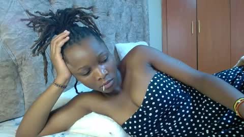 Snapshot of sexxy_santa chatting on December 8, 5:39 am Santa online show from December 8, 5:39 am