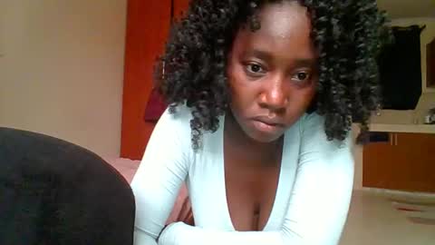 Snapshot of sexxy_thick_ebony chatting on September 13, 6:35 am Sweet doll  online show from September 13, 6:35 am
