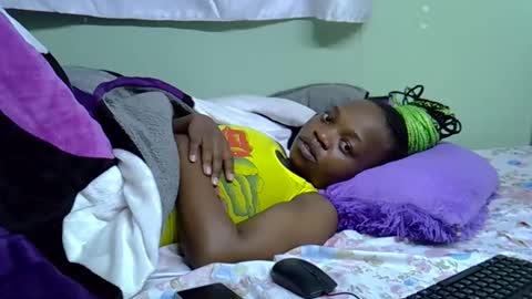 African Queen online show from November 1, 10:56 pm