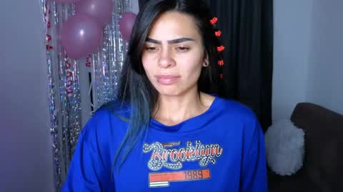  Angie   online show from June 6, 2:38 am