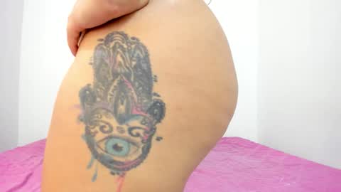 sexxylatincouple1 online show from February 10, 10:08 am