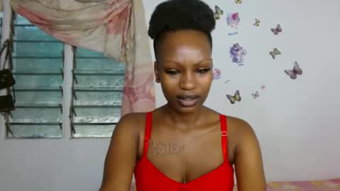 Snapshot of sexxypixie chatting on April 6, 9:21 am sexxypixie online show from April 6, 9:21 am