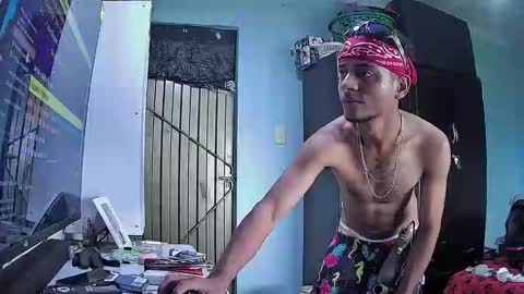 Sebastian online show from February 26, 9:03 pm