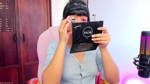 sexy__emma online show from April 16, 5:58 pm