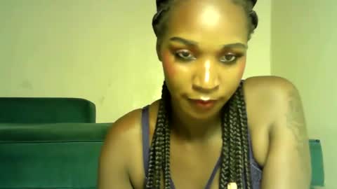 Snapshot of sexy_africana05 chatting on May 10, 9:20 pm sexy_africana05 online show from May 10, 9:20 pm