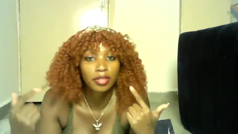 Snapshot of sexy_africana05 chatting on June 15, 10:12 pm sexy_africana05 online show from June 15, 10:12 pm
