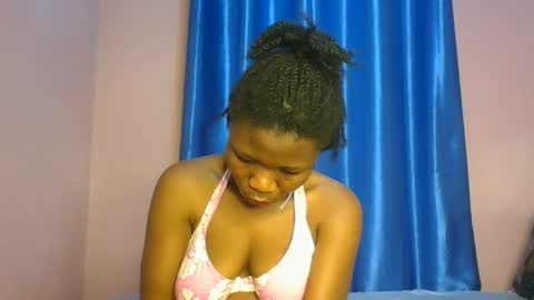 Snapshot of sexy_bellah1 chatting on May 14, 11:22 pm bellah online show from May 14, 11:22 pm