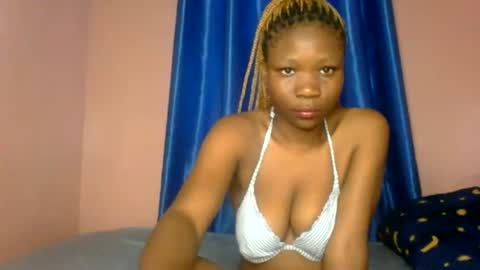 Snapshot of sexy_bellah1 chatting on June 16, 11:46 am bellah online show from June 16, 11:46 am