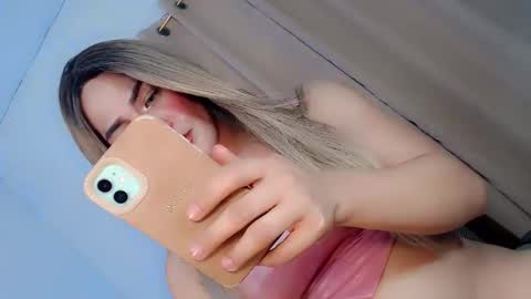 Snapshot of sexy_blaire chatting on September 20, 11:28 pm Haley Blaire online show from September 20, 11:28 pm